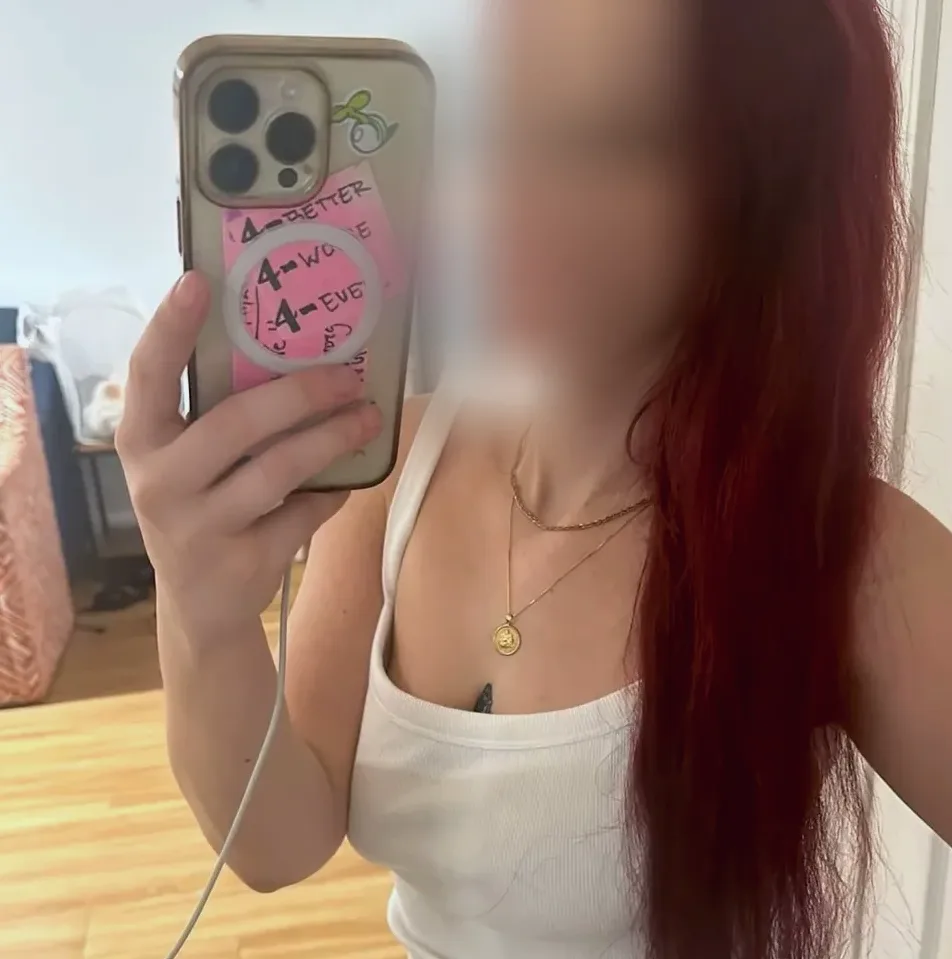 Jenny, 28