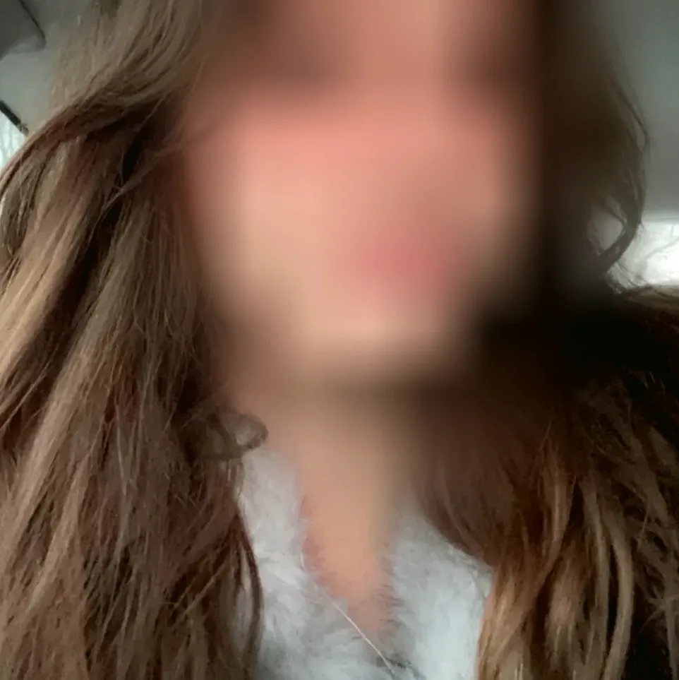 Linda, 23