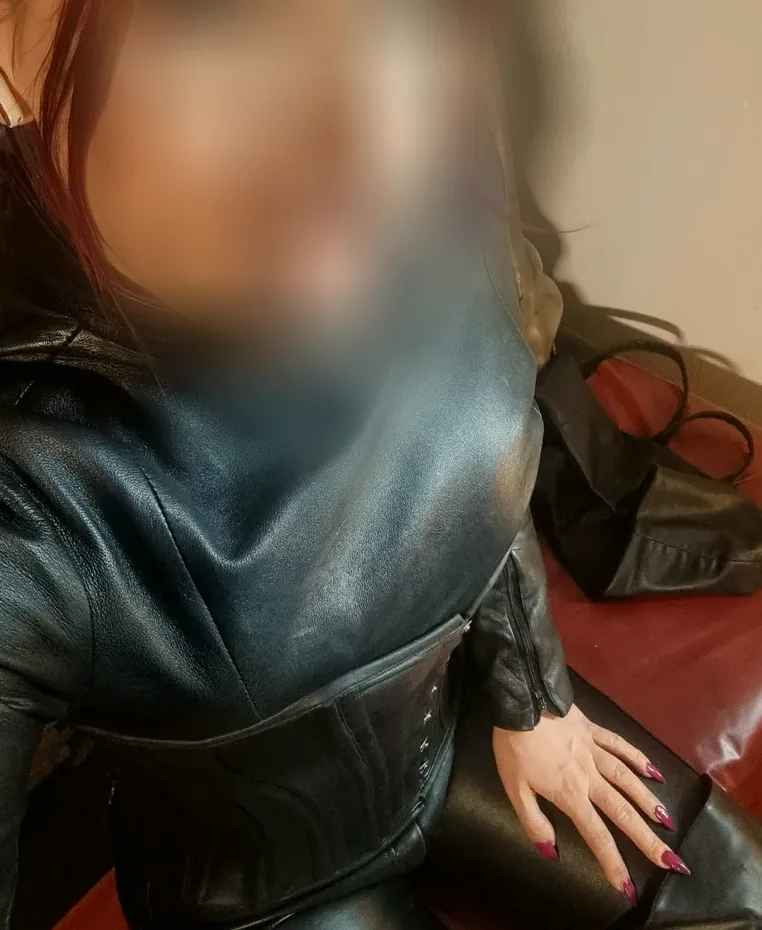 Nora, 38